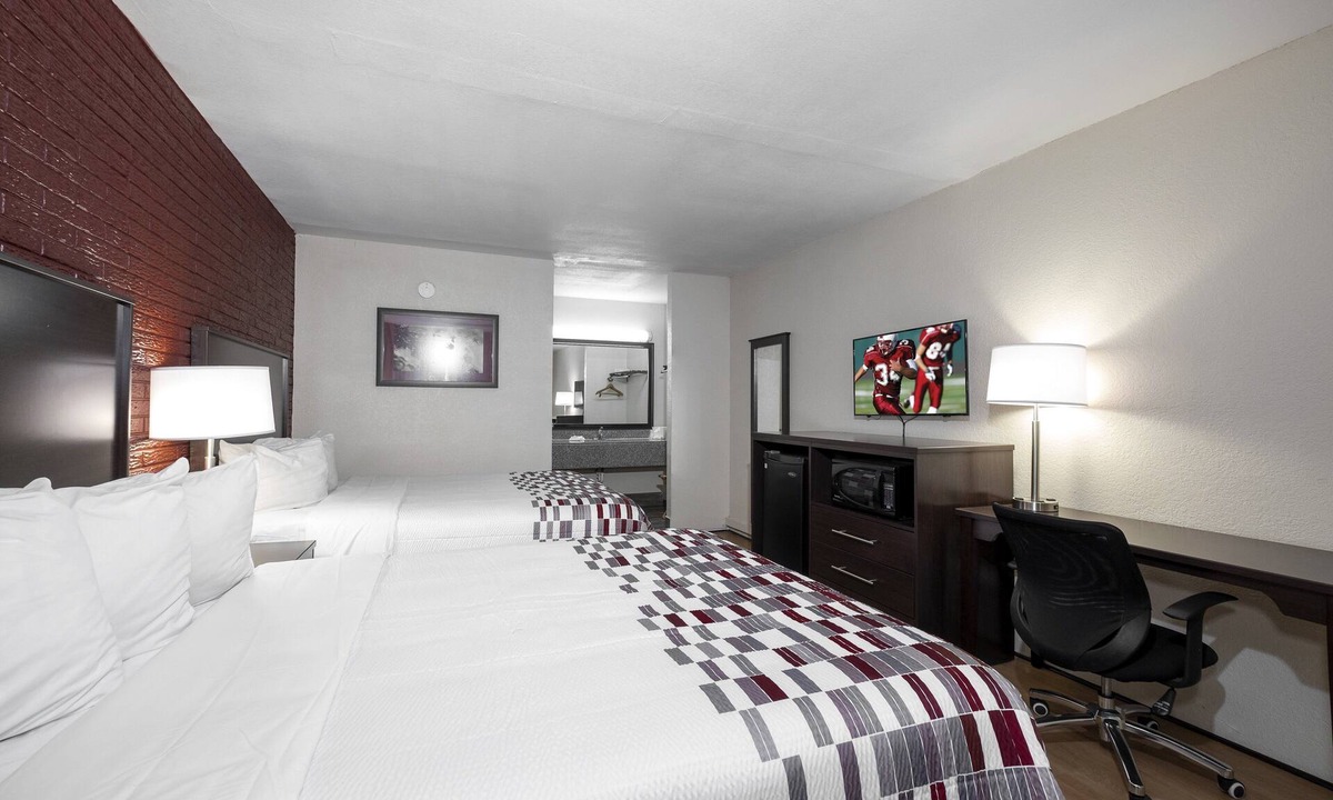 West Point Hotel | Red Roof Inn West Point