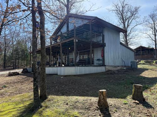 Vian Cabin | Red Roof Lodge