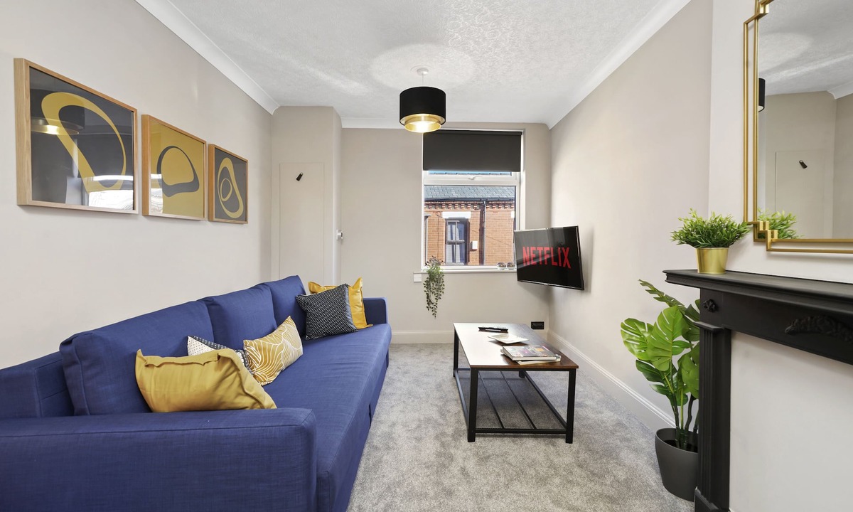 Golborne Apartment | Red Rum Apartment by Stone Pit Apartments