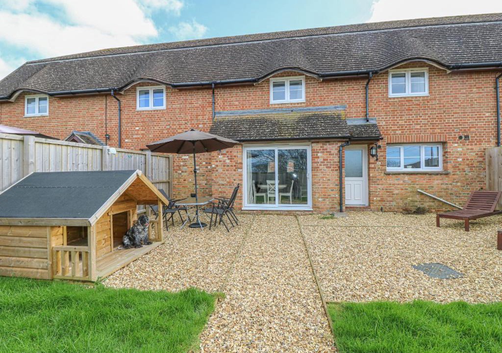 Newport House | RED RUM