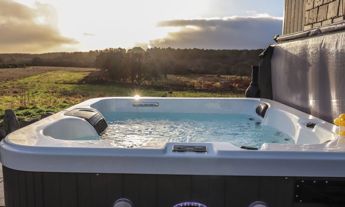 Dornoch Cottage | Red Squirrel