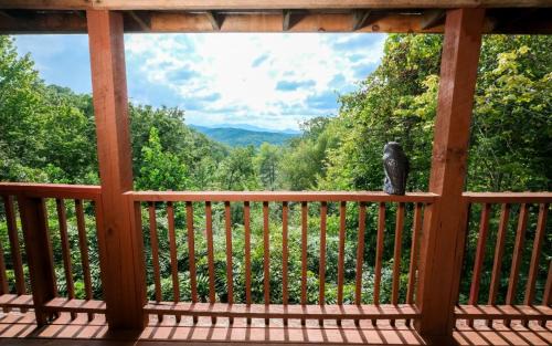 Sevierville Villa | Redbird View
