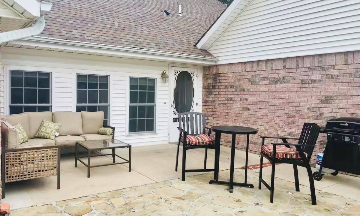 Pawhuska House | Redbud Cottage