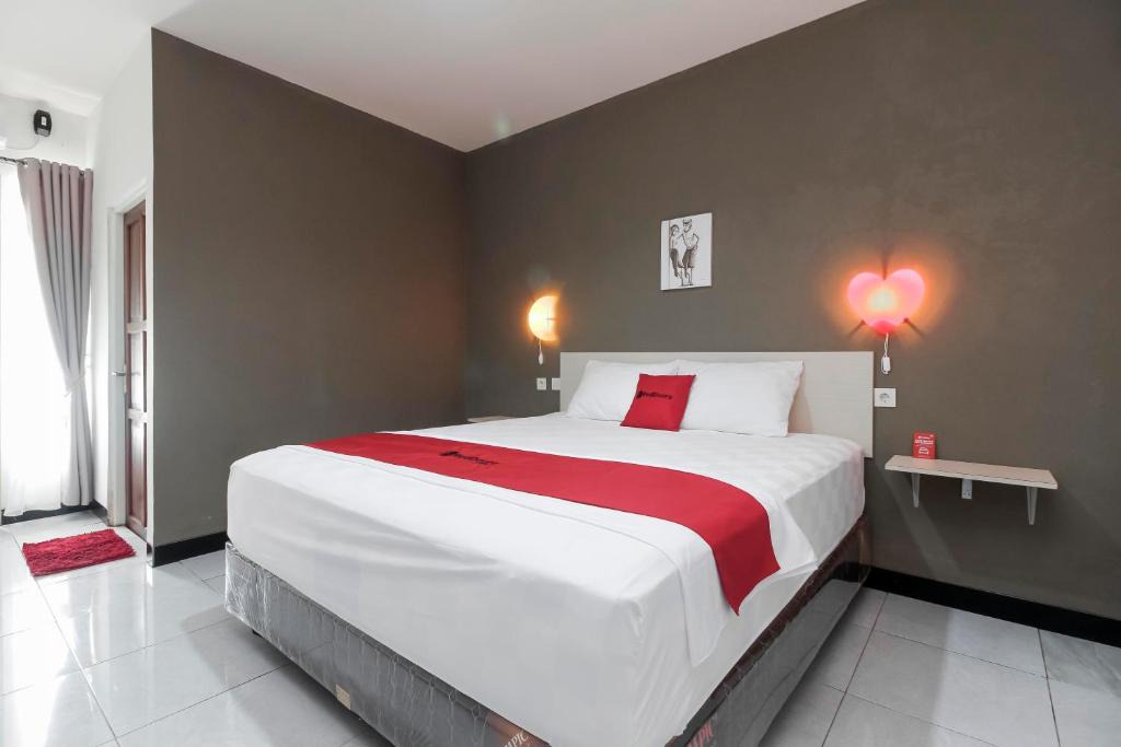 Palangkaraya House | RedDoorz At Jalan Bukit Keminting