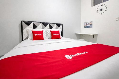 Old Jakarta House | RedDoorz near Museum Bank Indonesia Jakarta
