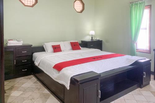 Pameungpeuk Hotel | RedDoorz Resort Syariah at Hotel ANB Pameungpeuk Garut