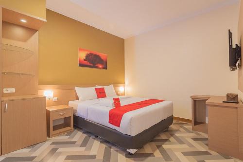 Tasikmalaya House | RedDoorz Syariah @ Villa Grand Mutiara Tasikmalaya