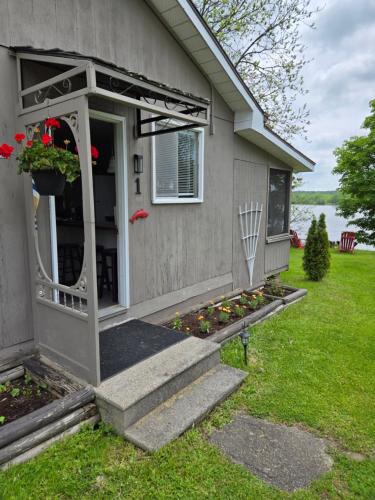 Lyndhurst House | Redfish Cottages