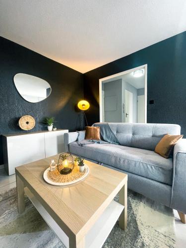 Saint - Martin - du - Touch Apartment | RedLounge - Appartement avec Piscine et Jardin