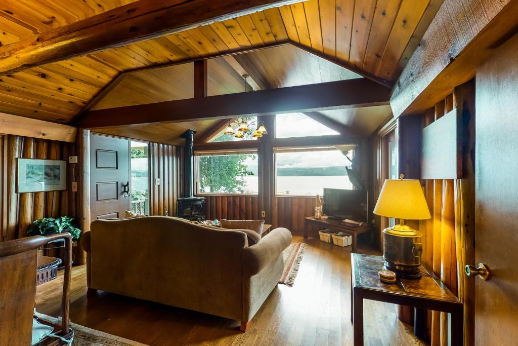 Poulsbo House | Redman Cabin