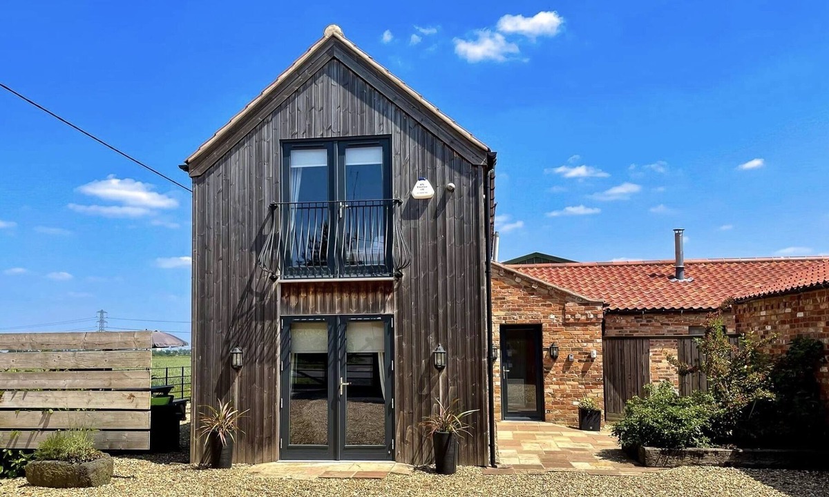 East Drayton House | Redroofs Barn Pet Friendly