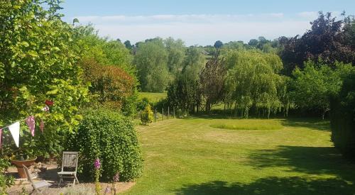 Boraston Bed & Breakfast | Redroofs