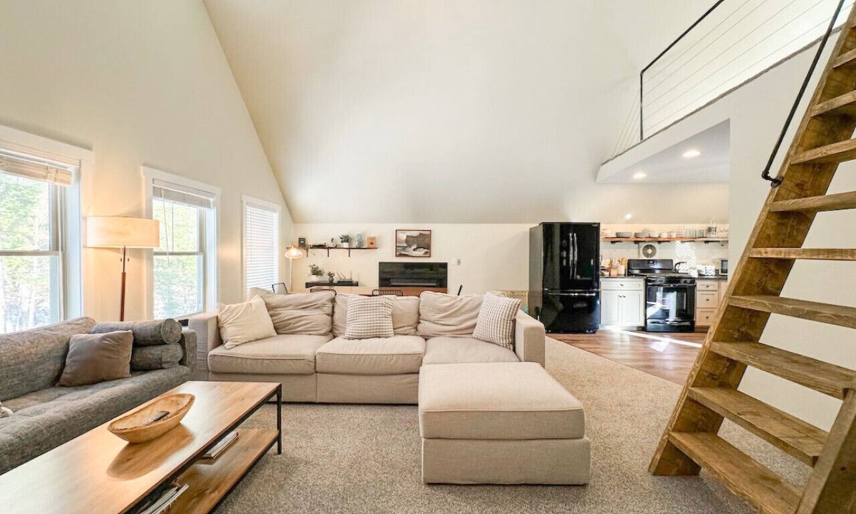 Eidelweiss Village House | Redwood Retreat | Lake Access