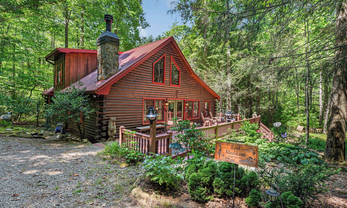 Cherry Log Cabin | Reel Medicine- Cherry Log GA