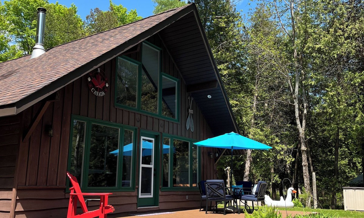 Minden Cottage | Reel Paradise