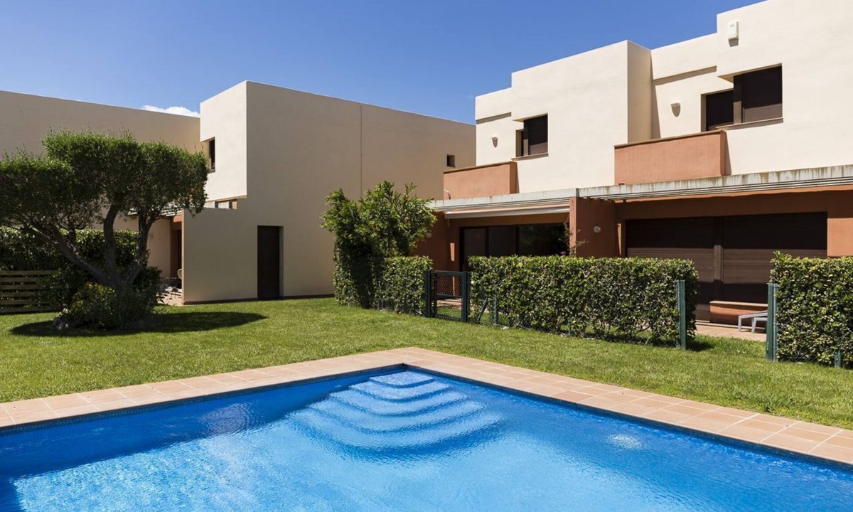L'Escala House | Ref. MIQUEL ÀNGEL: Nice house near Empúries beaches and shared pool !