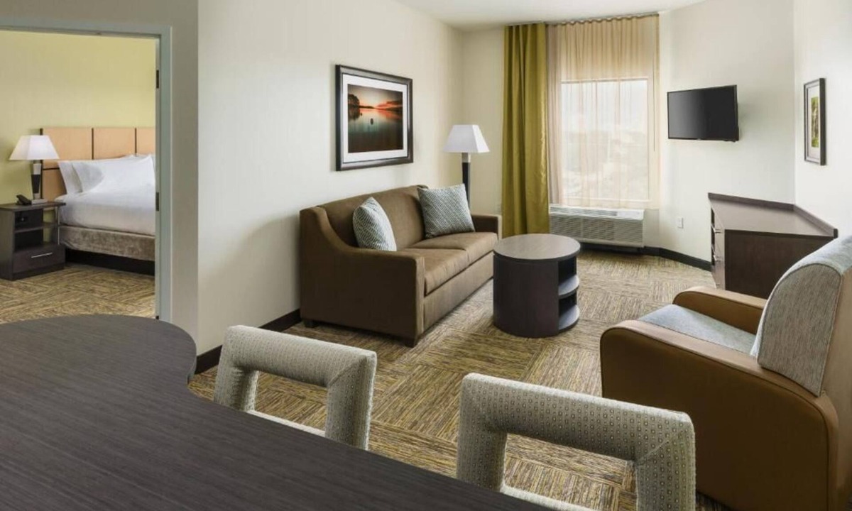Florida Central Atlantic Coast Hotel | Refined 1BR King Suite | Full Kitchen & Pool | 2.4 mi to Disney Springs