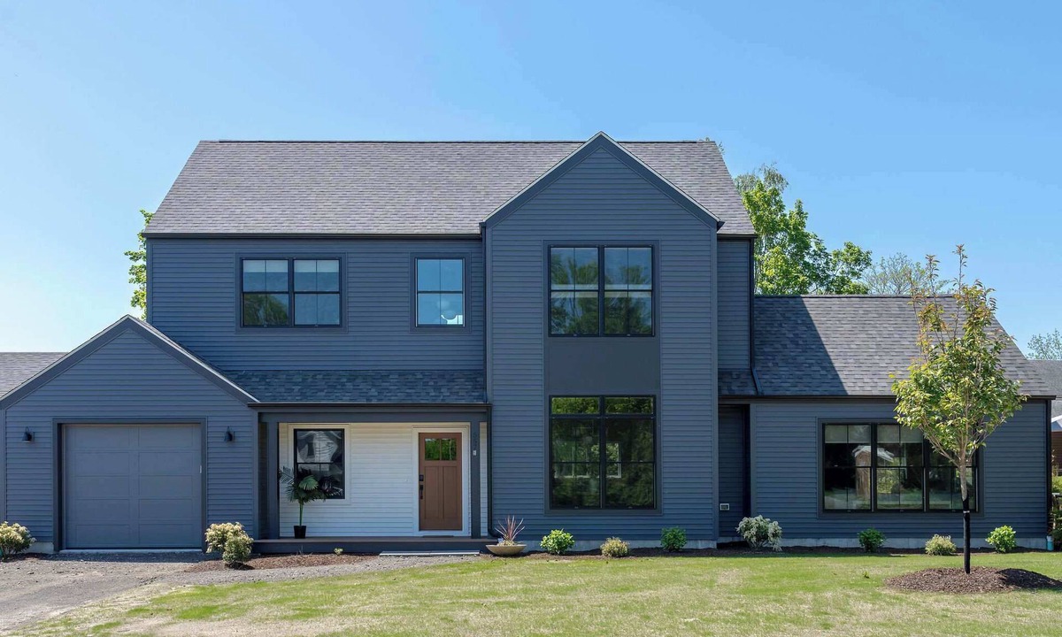 Portsmouth House | Refined Retreat Near Beaches - 557 West