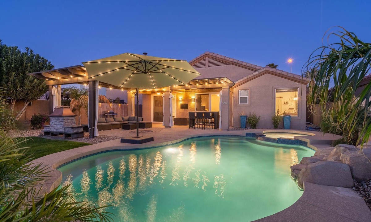 Fox Crossing House | Reflection - Waterfront Villa - Heated Pool