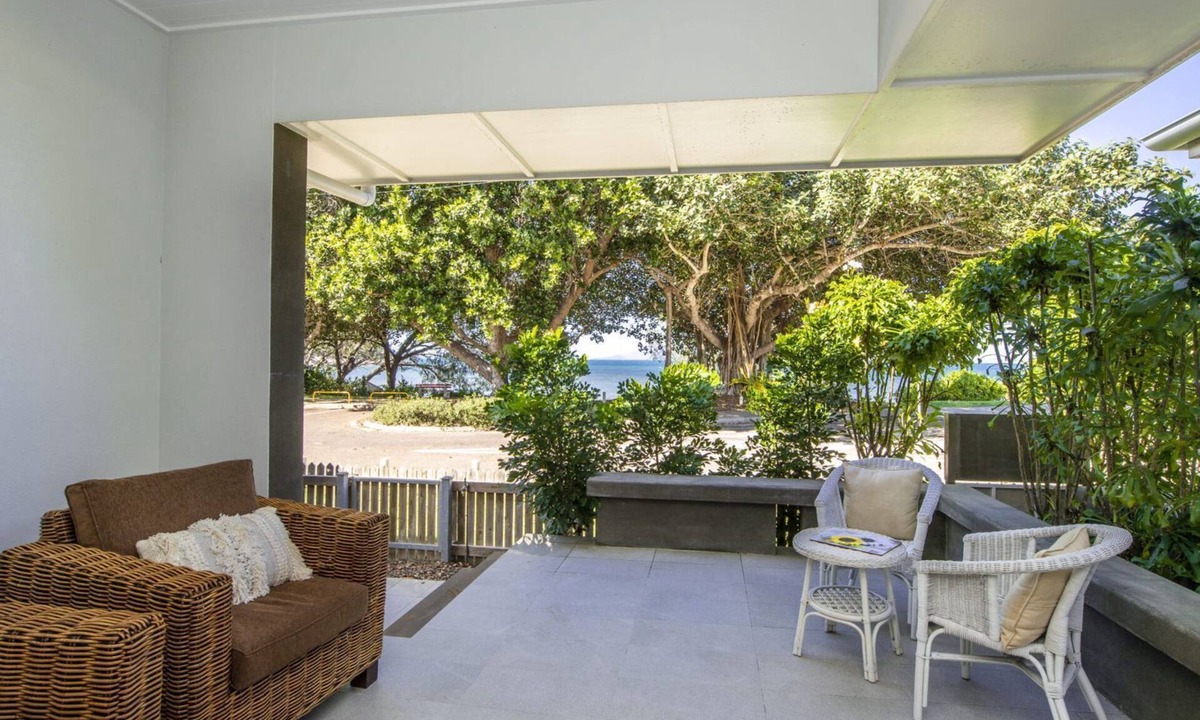 Picnic Bay Villa | Reflections Topaz Villa 3