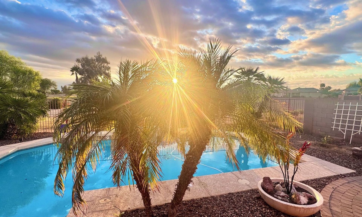 Springfield Lakes Reflection House | Refreshing Pool, backyard oasis, golf course views, fire pit, master suite