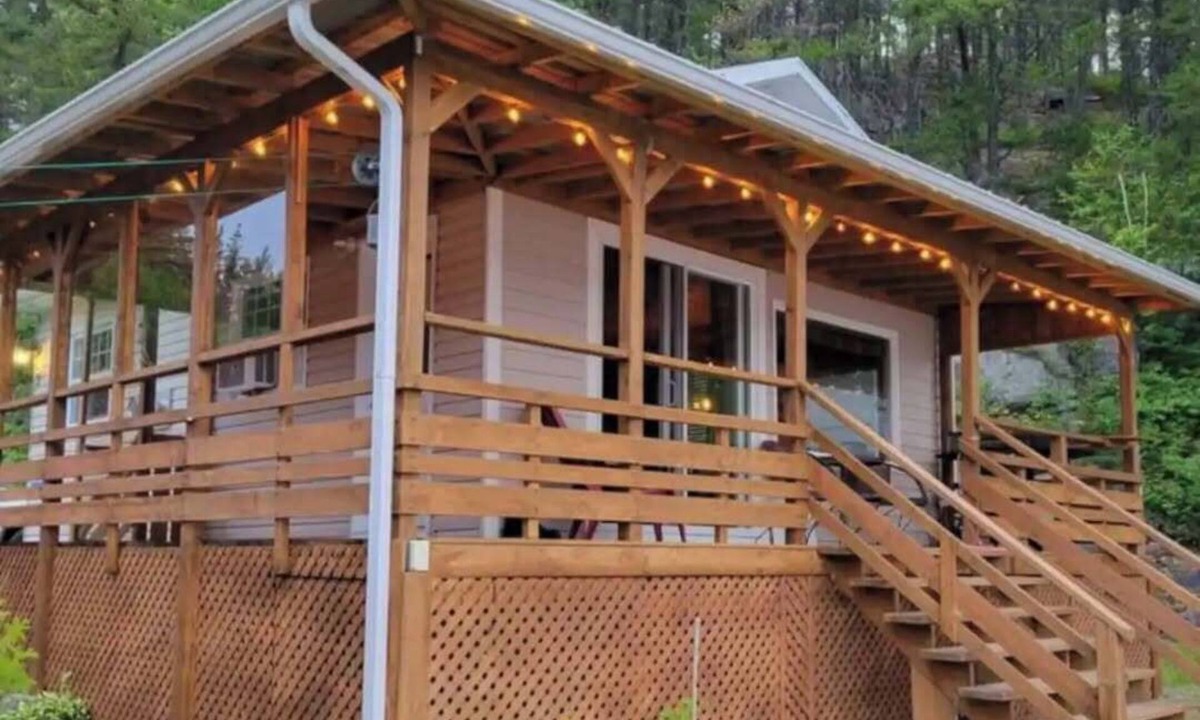 Saint-Ambroise Ski Chalet | Refuge Boréal | Peaceful lakefront