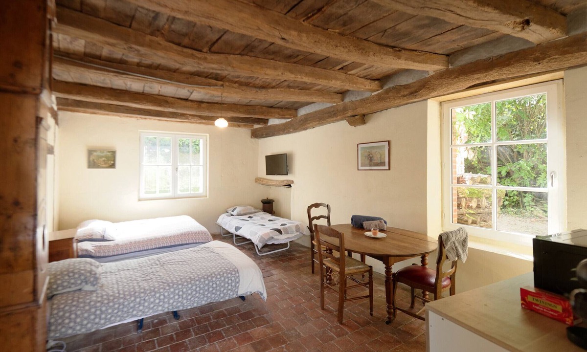 Saint-Dye-sur-Loire House | Refuge de La Boisselée