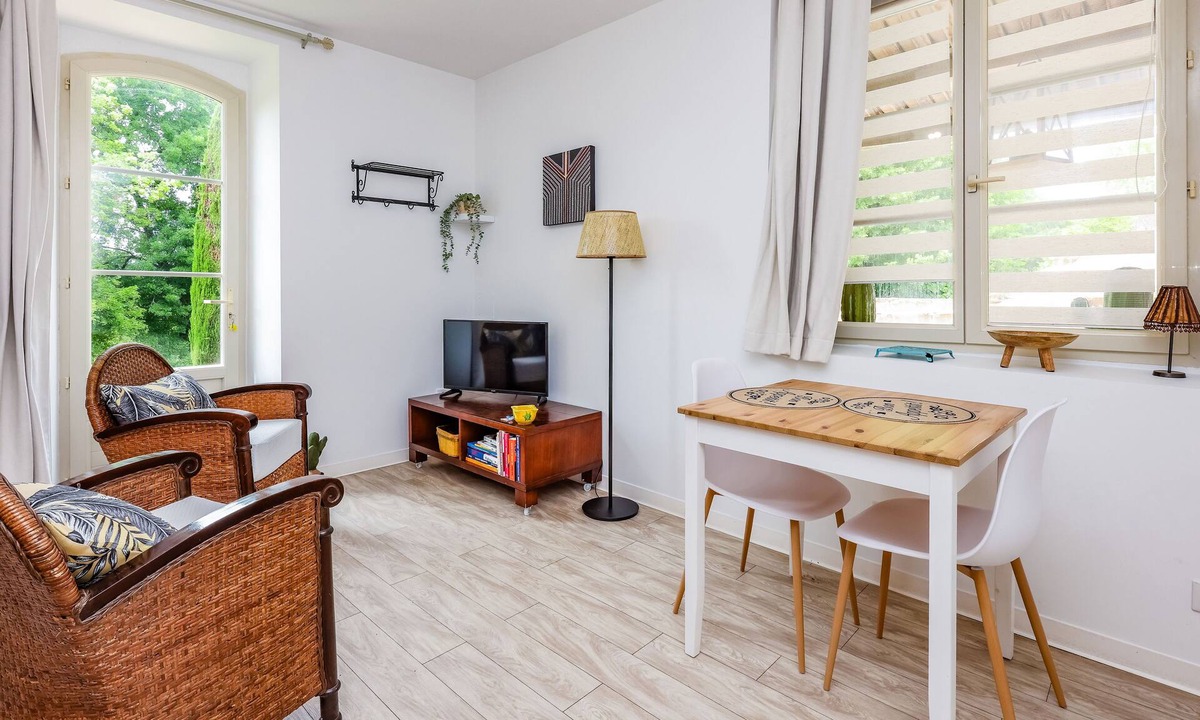 Cahuzac-sur-Vere Apartment | Refuge de la Brêche - Pool - Cahuzac sur Vère