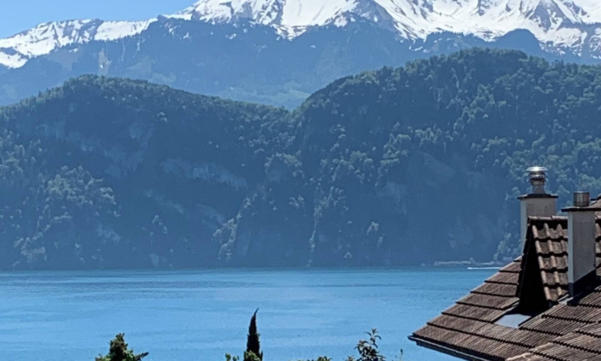Weggis Apartment | Refugium 2-zimmer Maisonette-ferienwohnung am Vierwaldstättersee Nähe Luzern