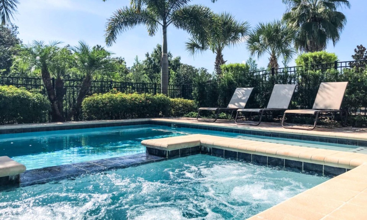 Reunion Cottage | Refurbished Lux 6 Bed Golf Views at Reunion Resort by Shine Villas