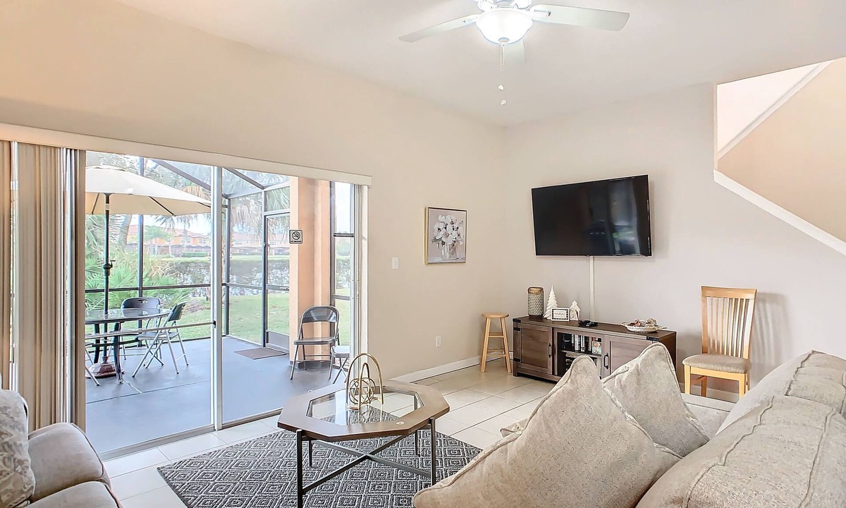 Kissimmee House | Regal Oaks Getaway: 4BR Home Close to Disney & Old Town