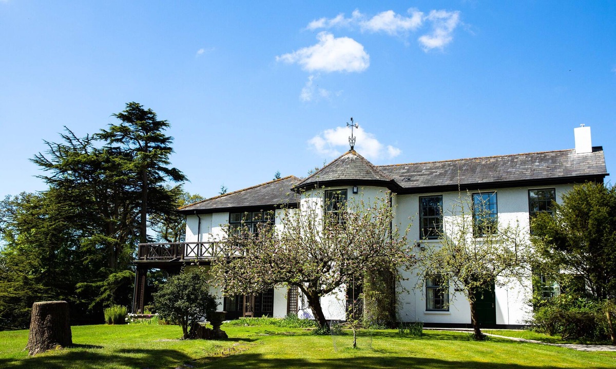 Boldre House | Regency Elegance Combined With Modern Conveniences