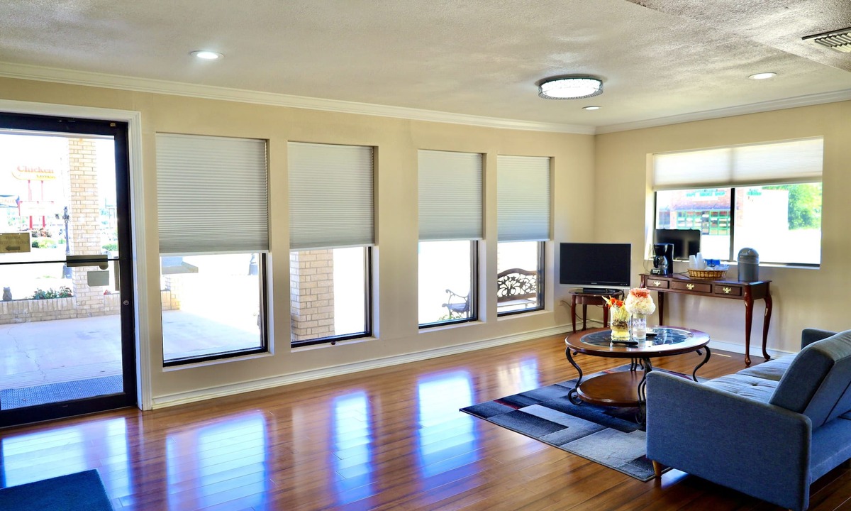Gladewater Hotel | Regency Inn & Suites