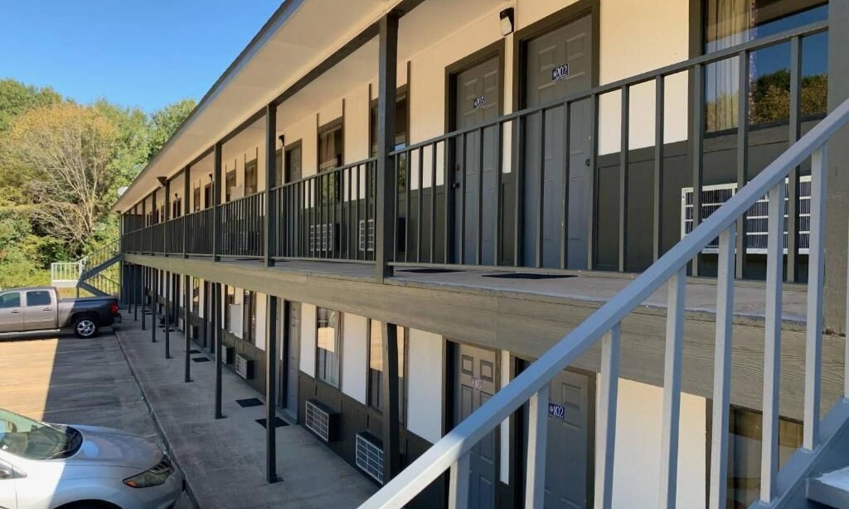 Jewett Hotel | Regency Inn
