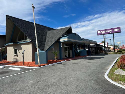 Perry Hotel | Regency Inn