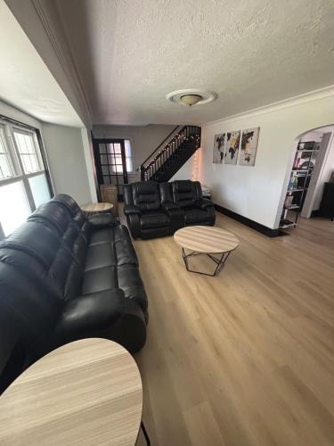 Lockport House | Regency Retreat