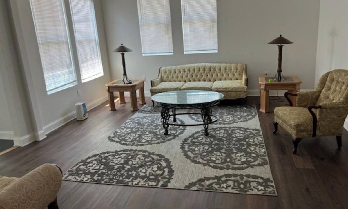 Ruston House | Rejuvenate Unit Bn4 bd/2 ba near LA TECH, GSU, ULM universities & sport complex
