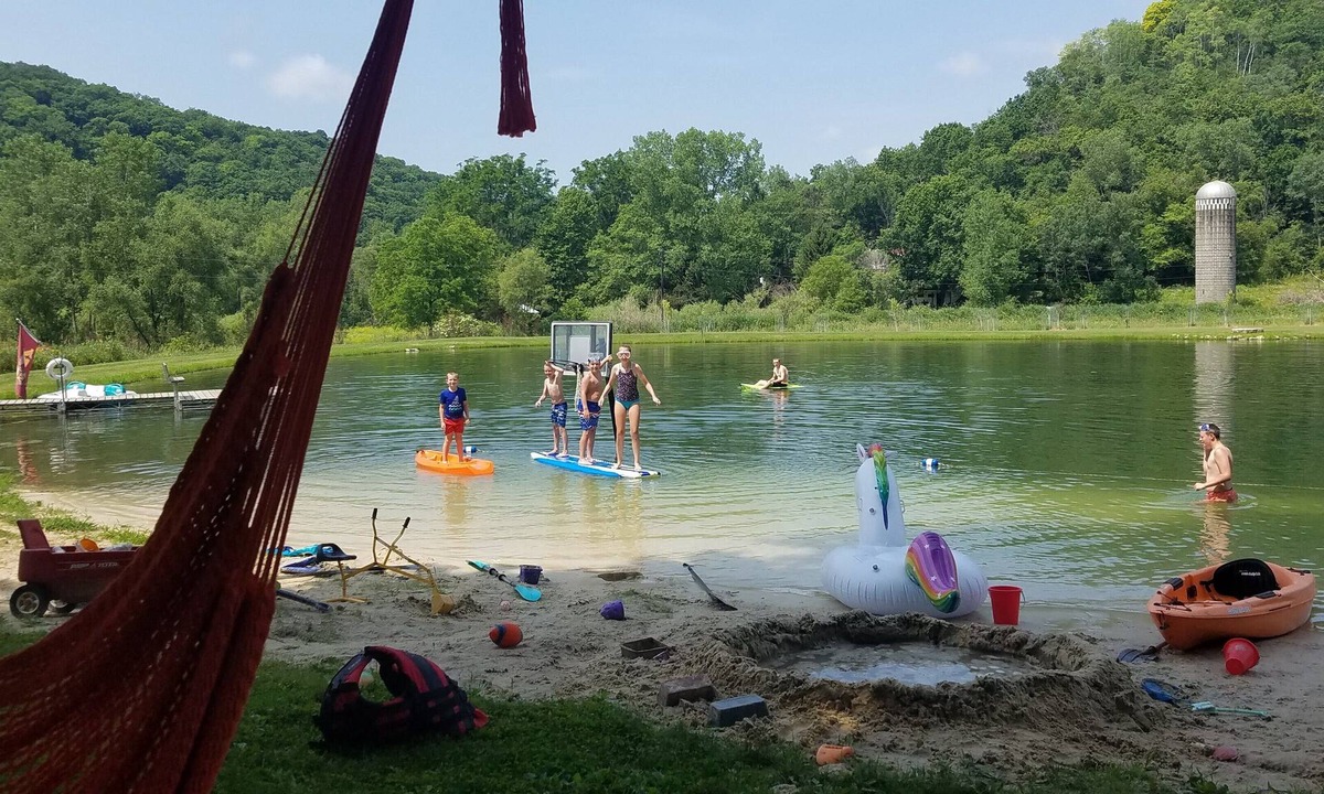 New Albin Cabin | Relax Amidst Nature On Clear Creek