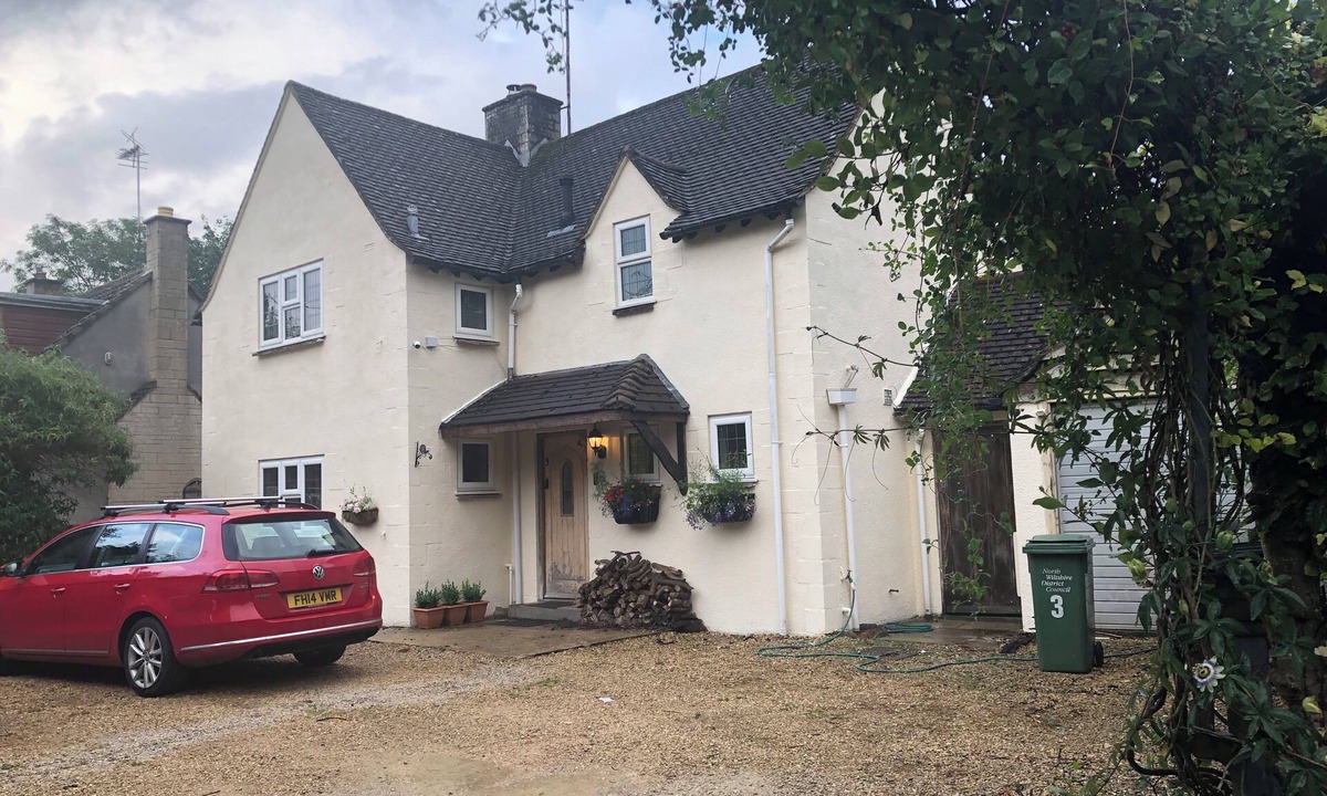 Lydiard Millicent House | Relax and unwind at Windrush Lodge