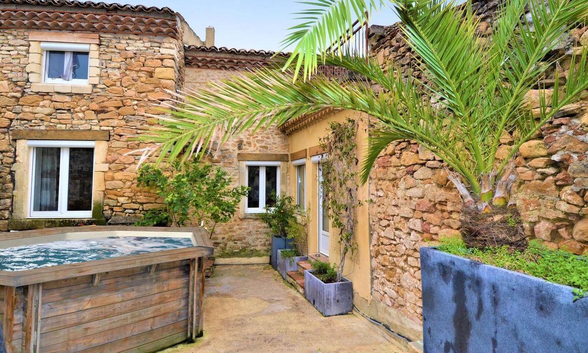 Sabran House | Relax and unwind in Provence.