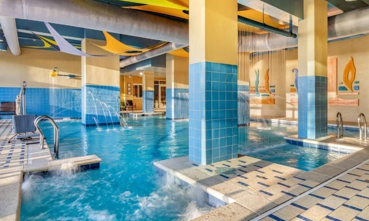 Northeast Virginia Beach Hotel | Relax at 4 Oceanfront Units | Modern Beachfront Stay with Amazing Views