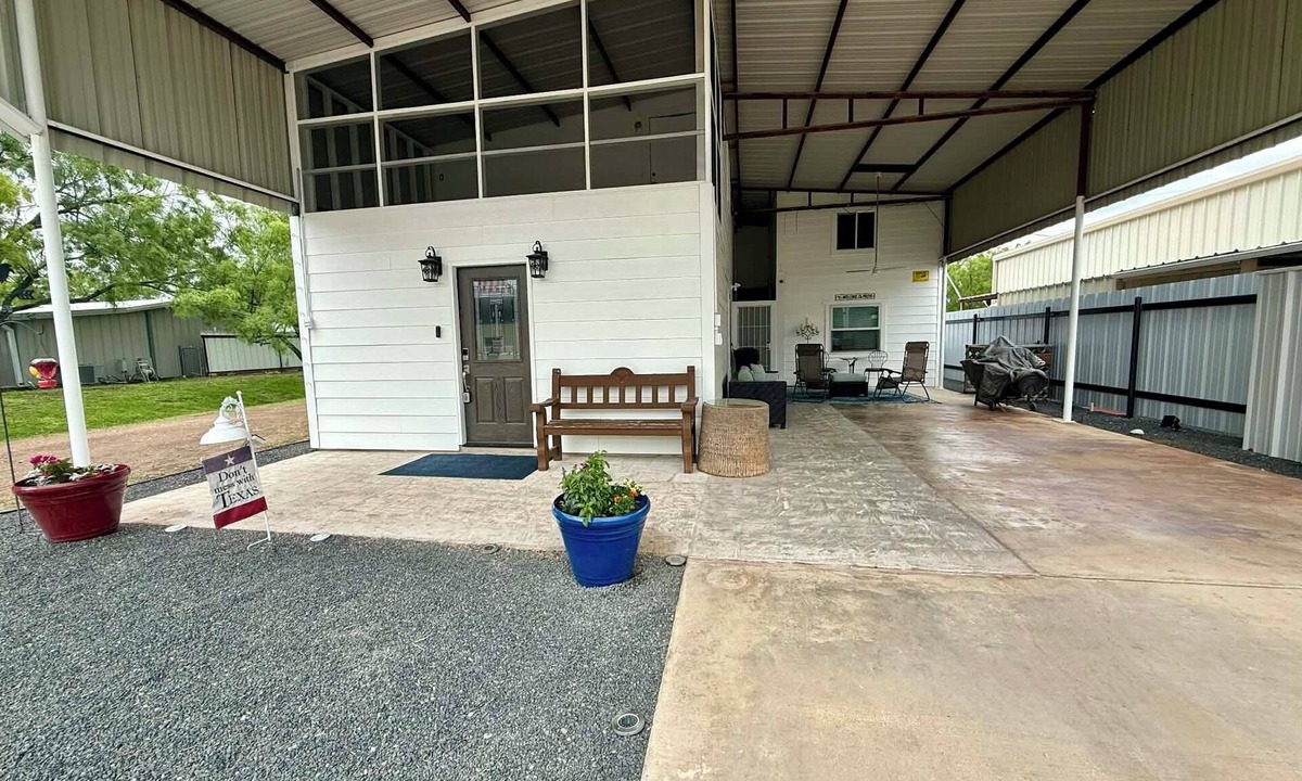 Brackettville House | Relax at Ranger Retreat on the Historic Fort Clark Springs
