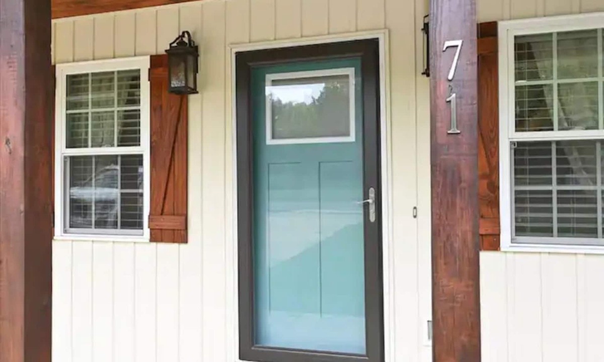 Good Hope House | Relax at The Blue Bird - 2BD/2BA + Easy Parking