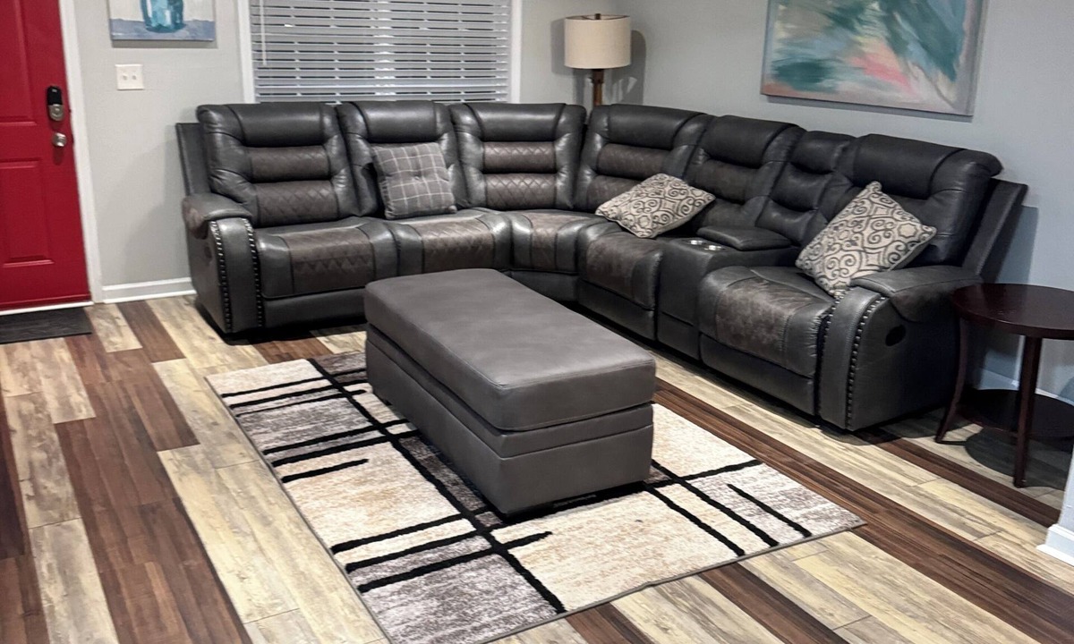 Snellville House | RElax, & BeComfortable