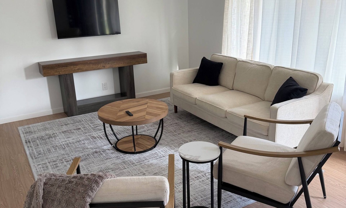 Rochester Hills House | Relax in a cozy, newly remodeled 3BR ranch!