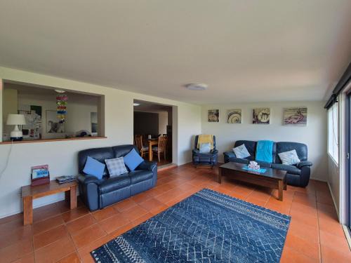 San Remo House | Relax in San Remo Pets Welcome