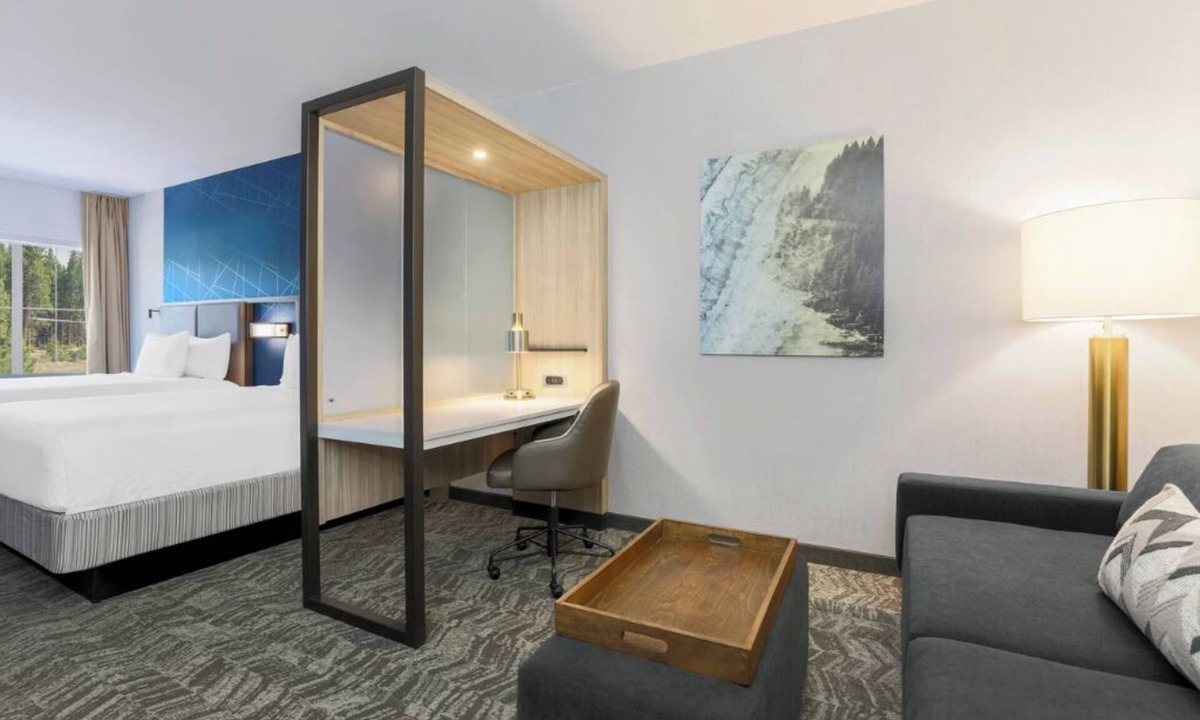 Truckee Hotel | Relax in Spacious Suite Perfect for Exploring Donner Memorial Park + Trails