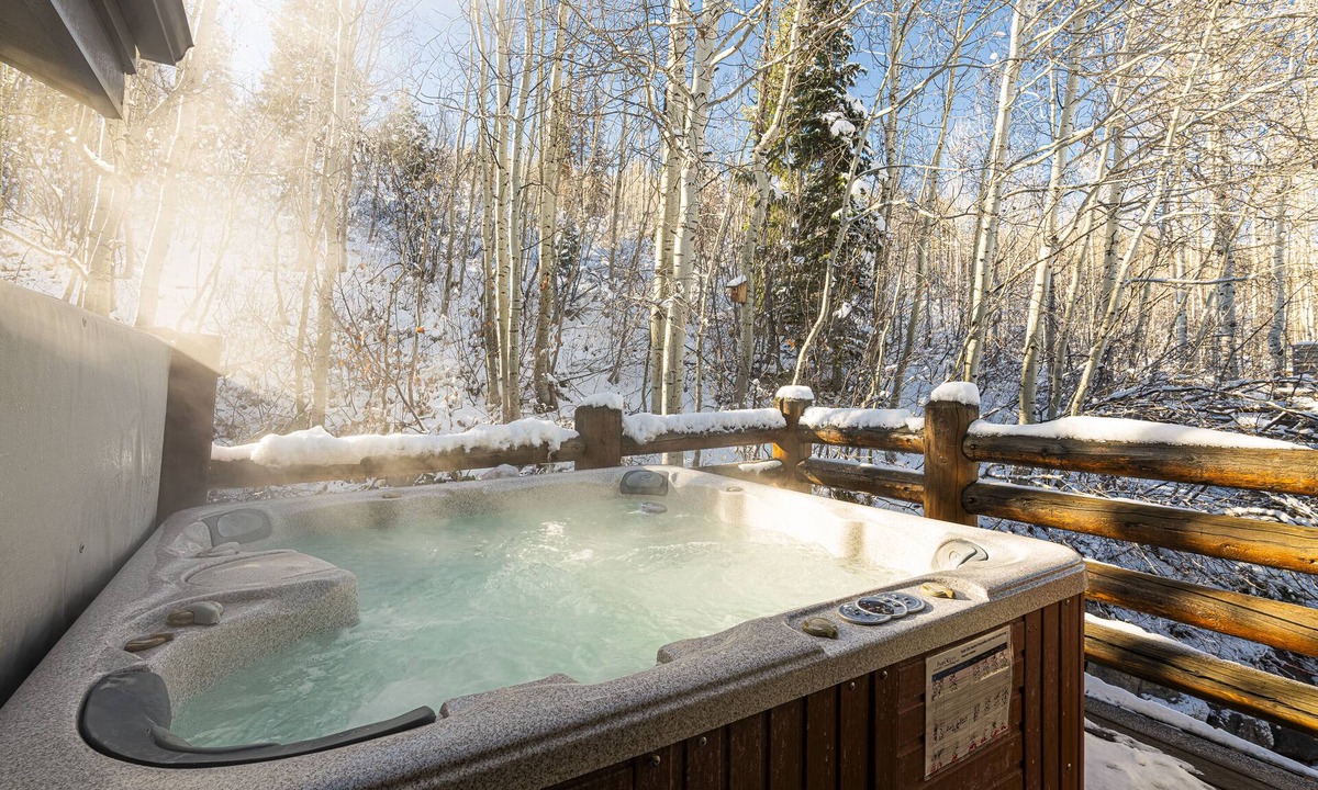 Deer Valley House | Relax in Your Private Hot Tub with Wi-Fi & Tesla Charging Station Access!