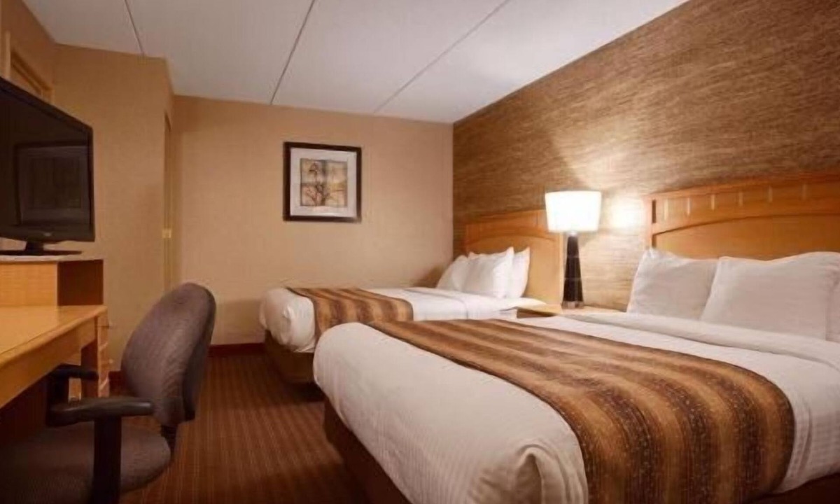 Batavia Hotel | Relax Inn - Batavia