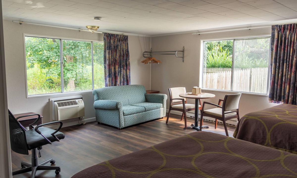 West Yarmouth Hotel | Relax Inn Cape Cod